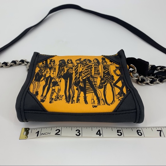 Izak Yellow Save the Bees Small Crossbody Purse - Picture 12 of 16